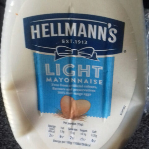 Hellmann's Mayonnaise Light 20 oz — front of pack