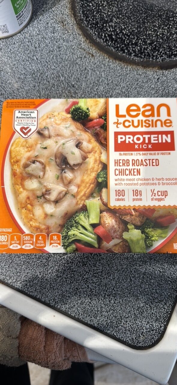Lean Cuisine Frozen Meal Herb Roasted Chicken 10 oz — Front view