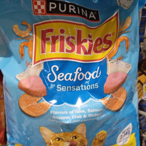 Friskies Wet Cat Food Turkey & Giblets 24-Count — front of pack
